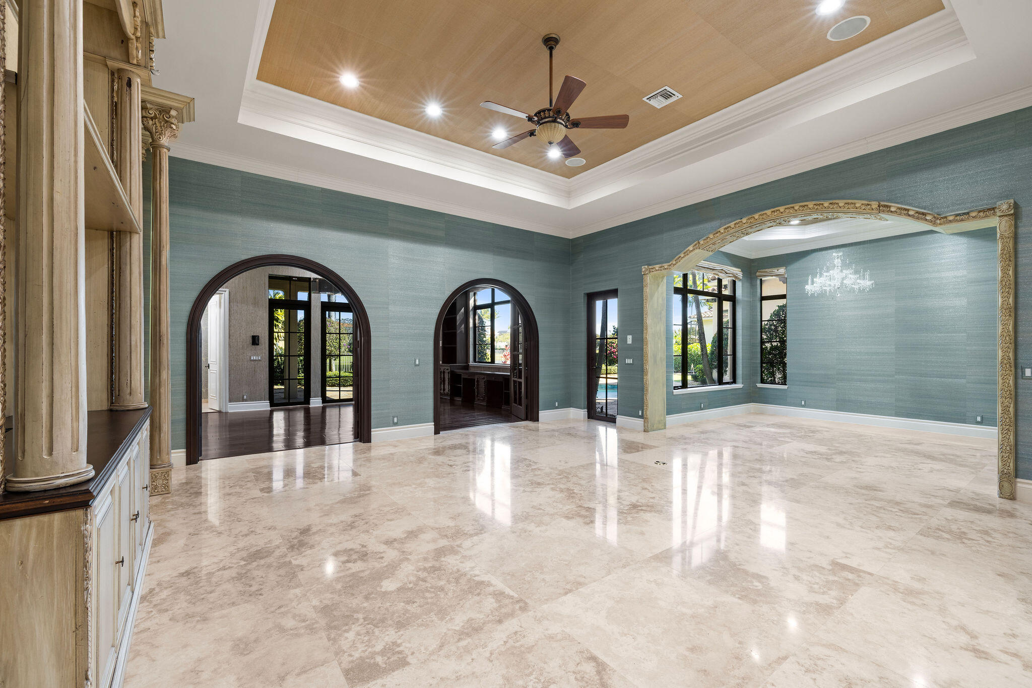 THE OAKS - Residential