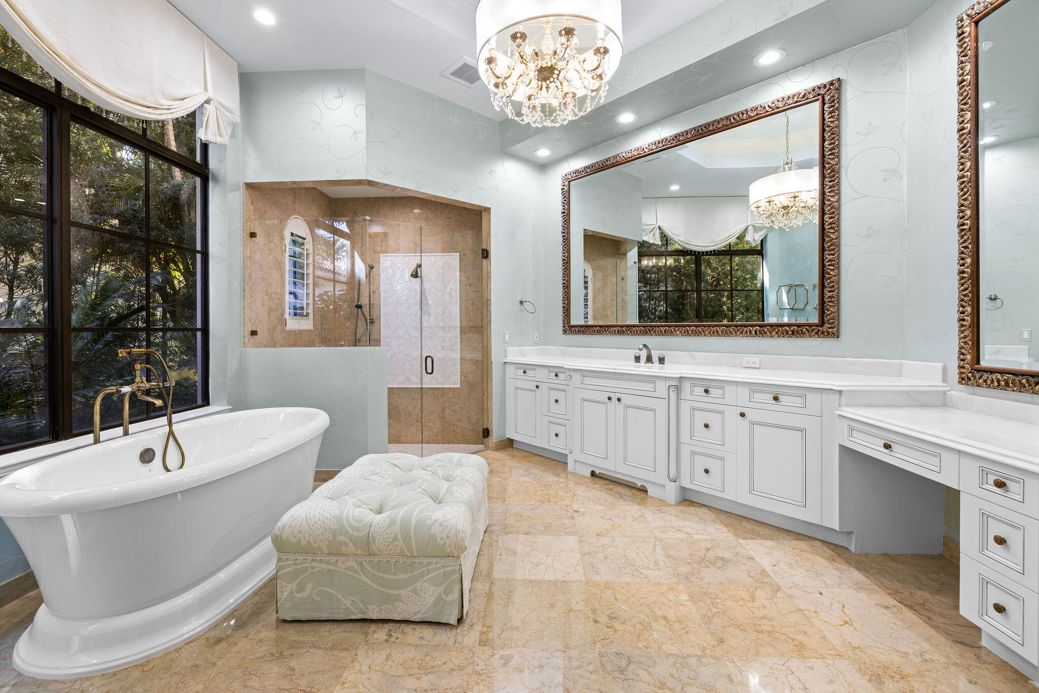 THE OAKS - Residential