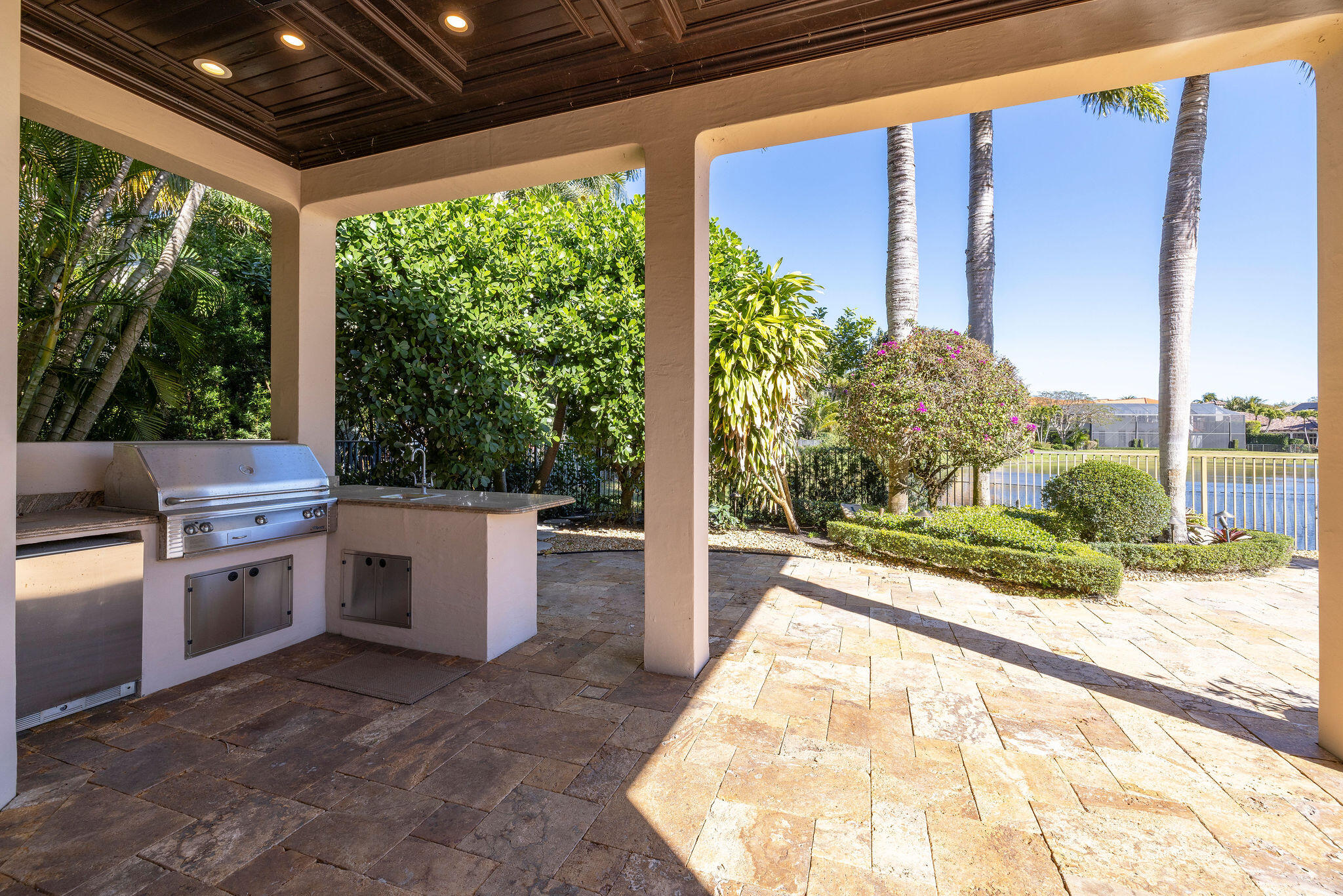 THE OAKS - Residential