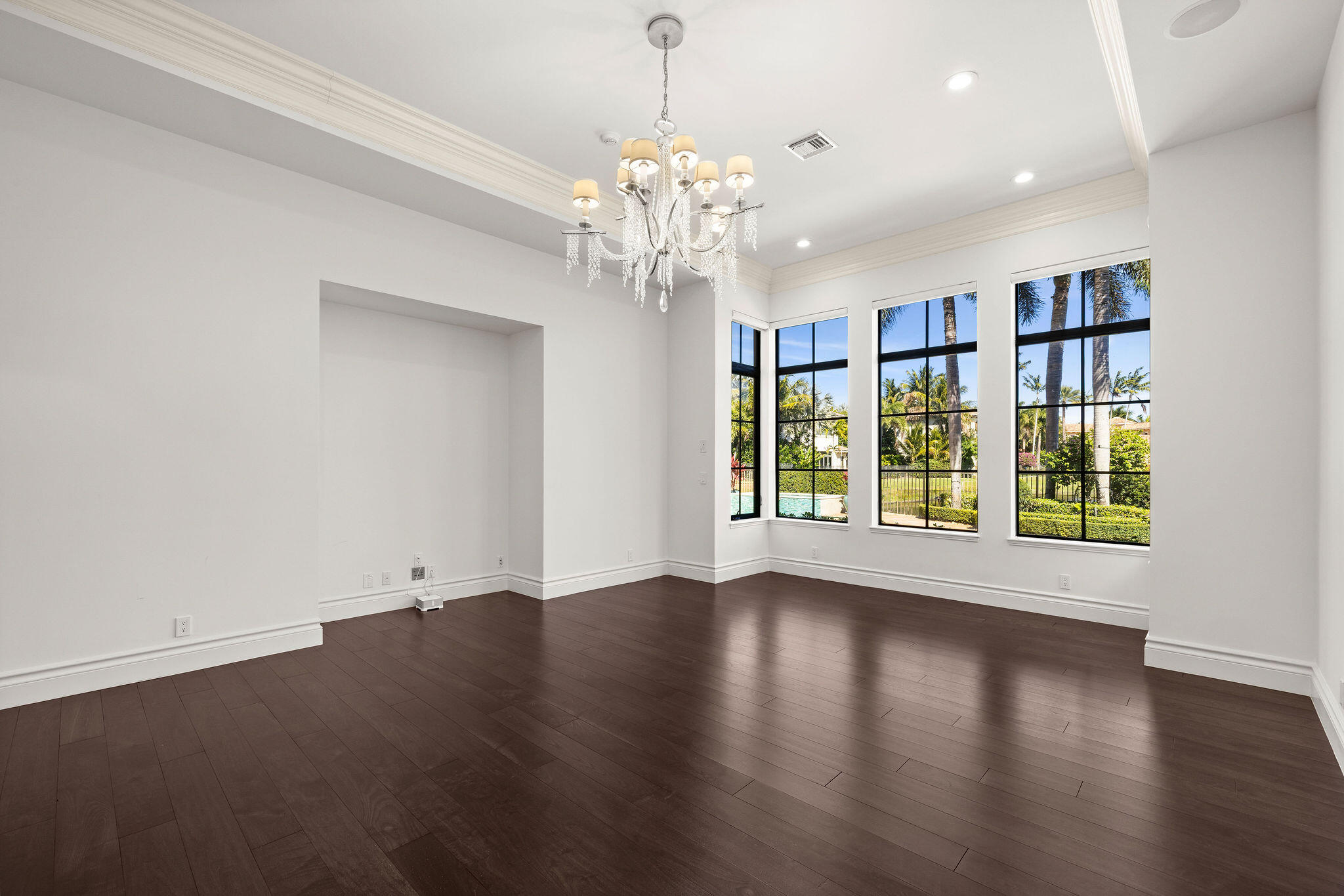 THE OAKS - Residential