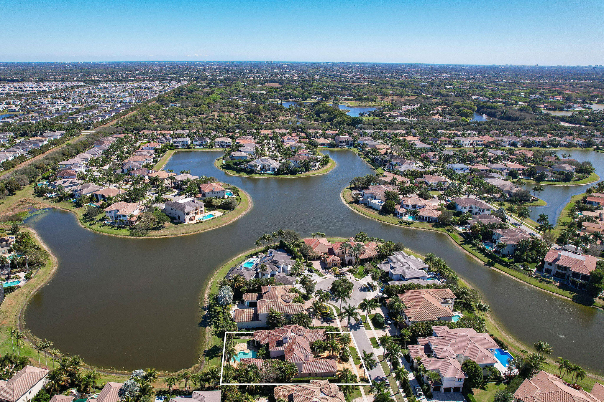 THE OAKS - Residential