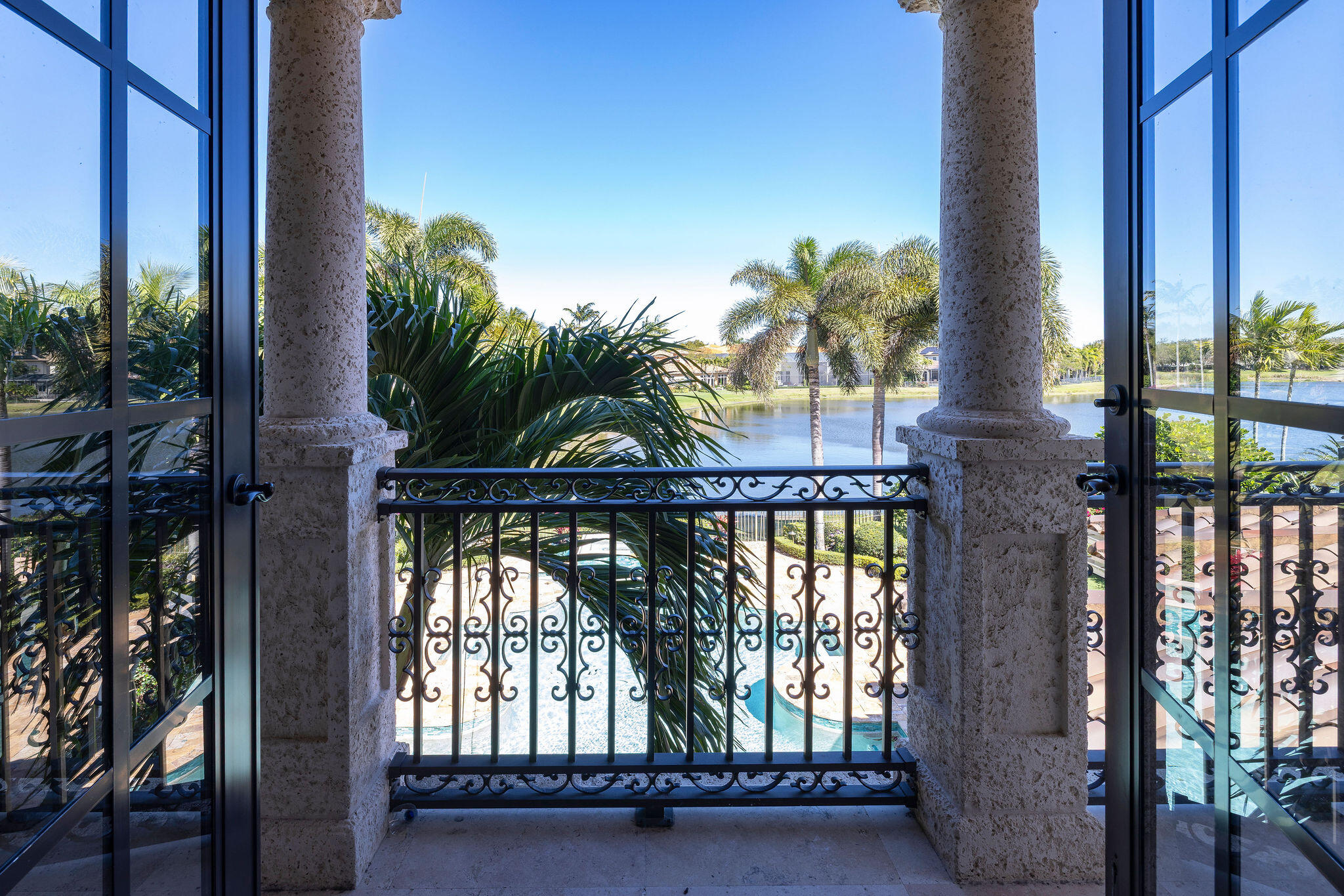 THE OAKS - Residential