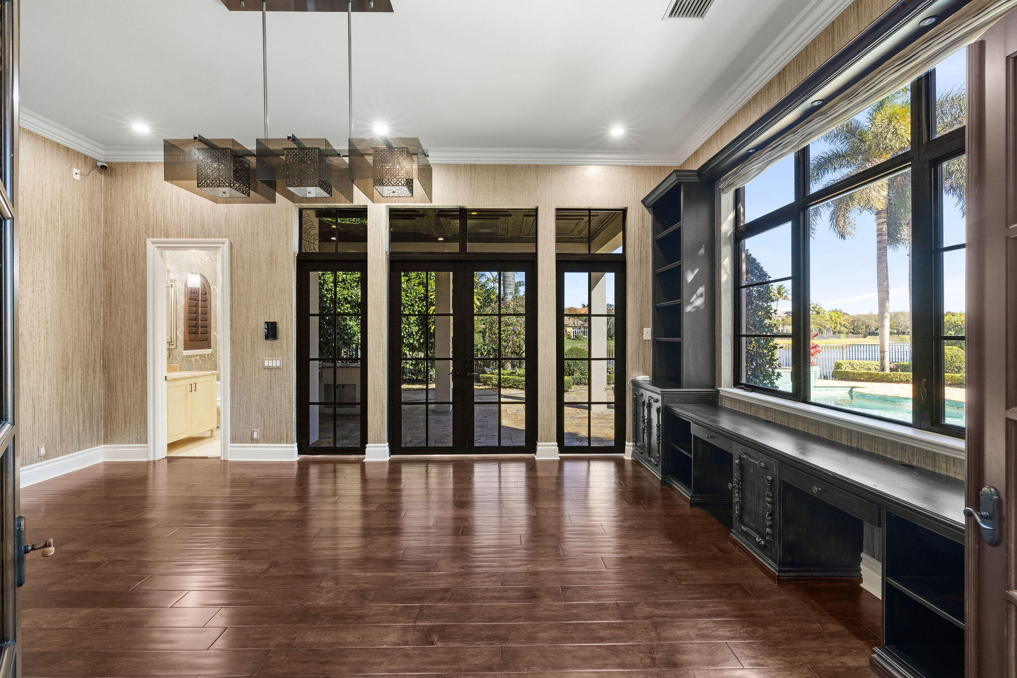 THE OAKS - Residential