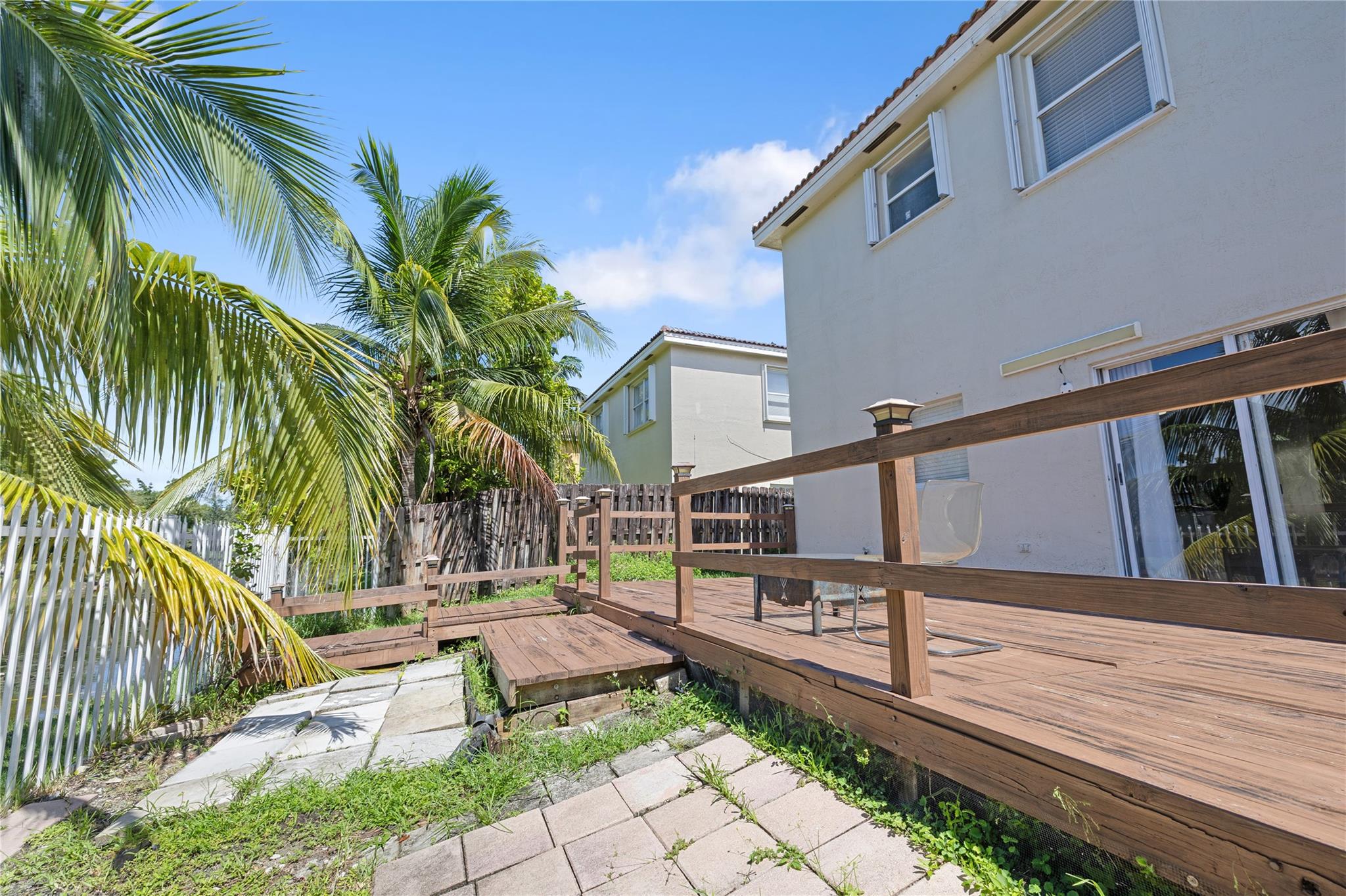 The Landings 140-22 B - Residential