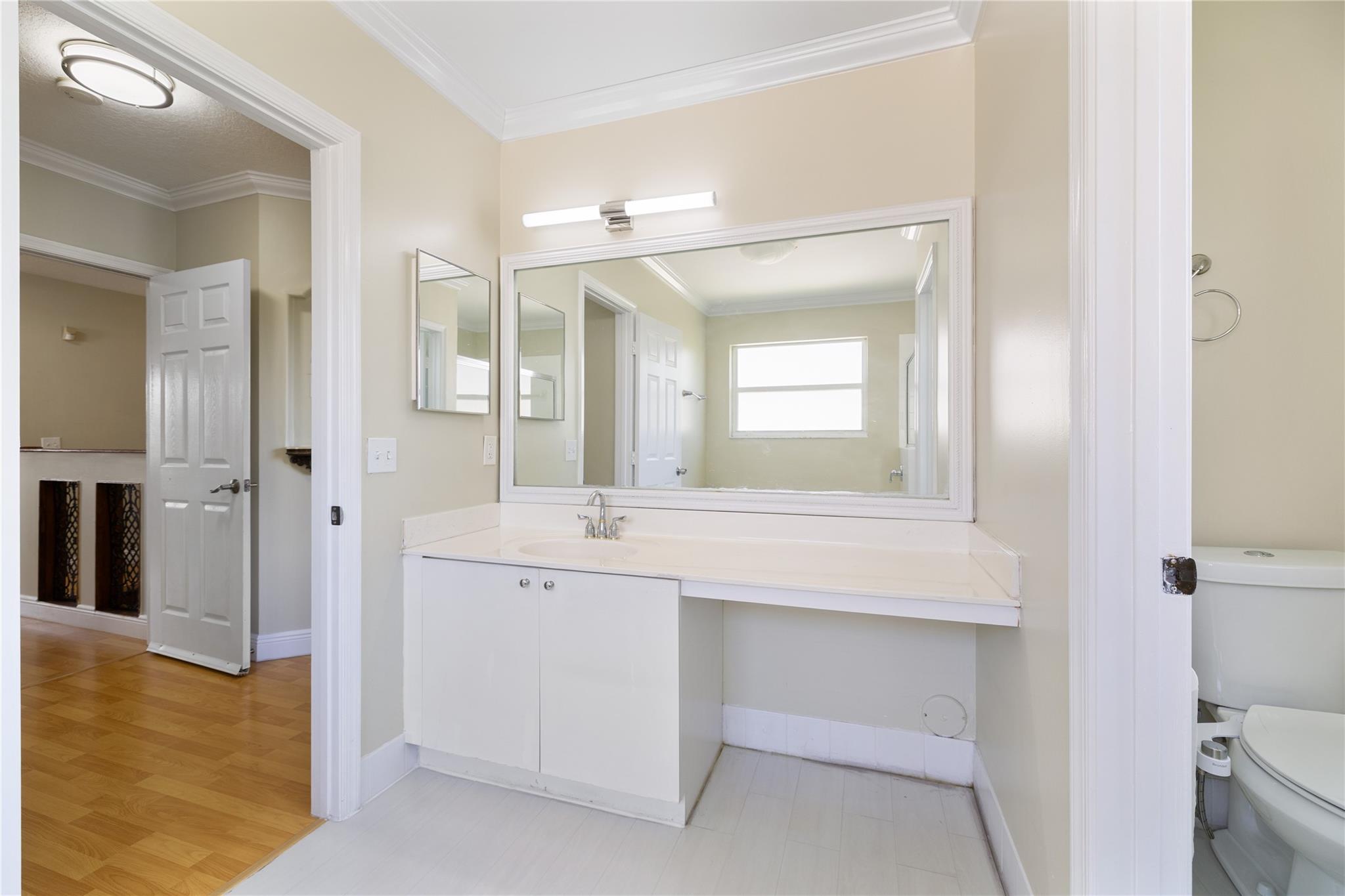 The Landings 140-22 B - Residential
