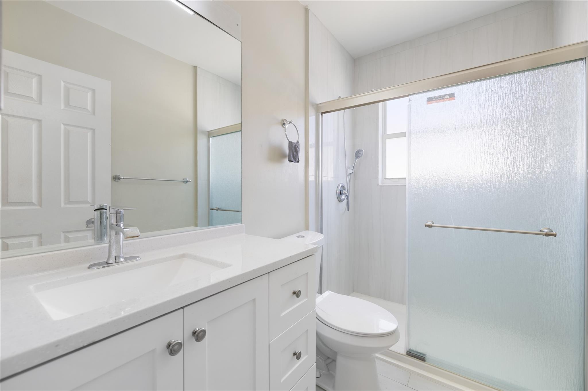 The Landings 140-22 B - Residential