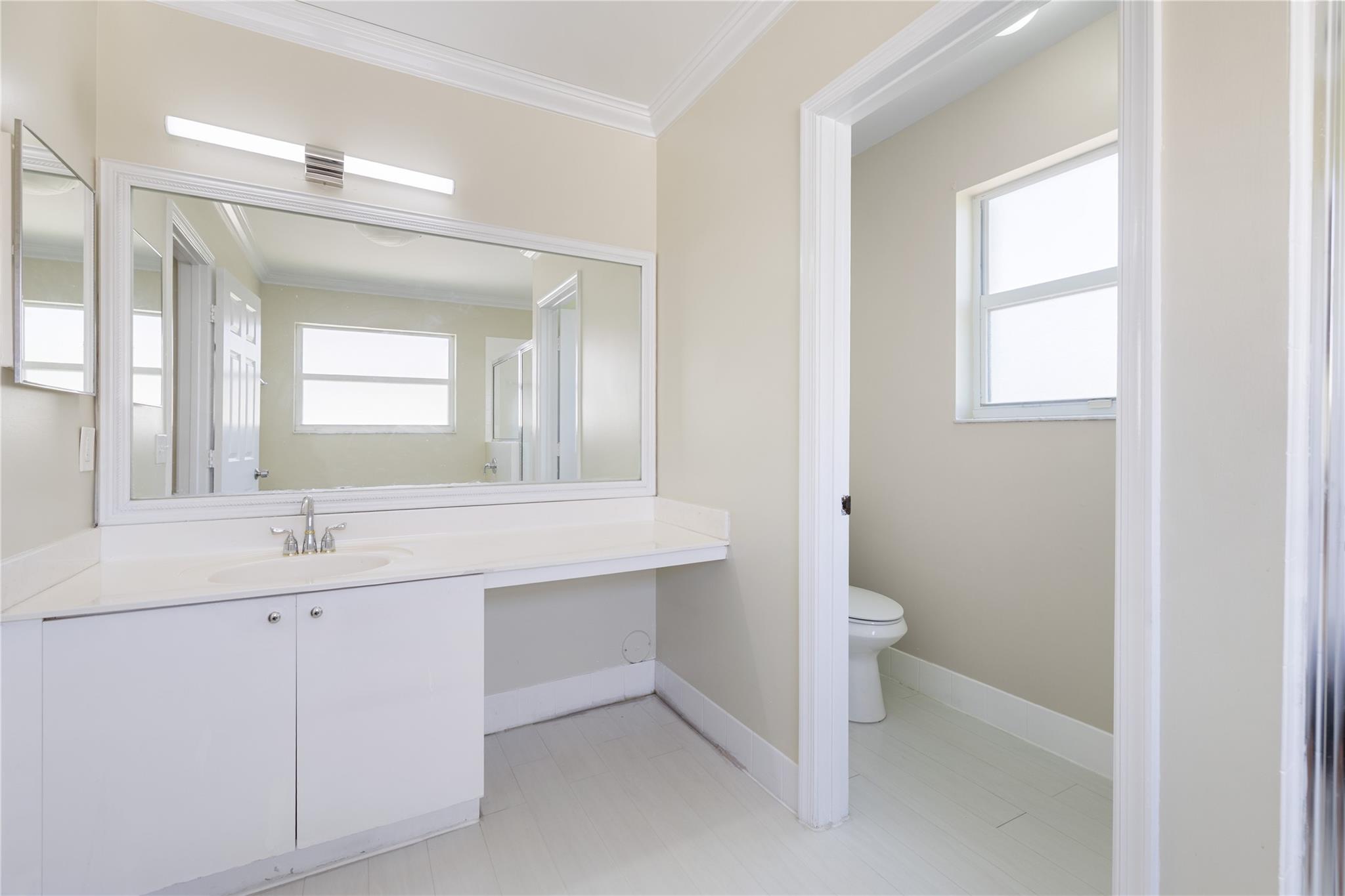 The Landings 140-22 B - Residential