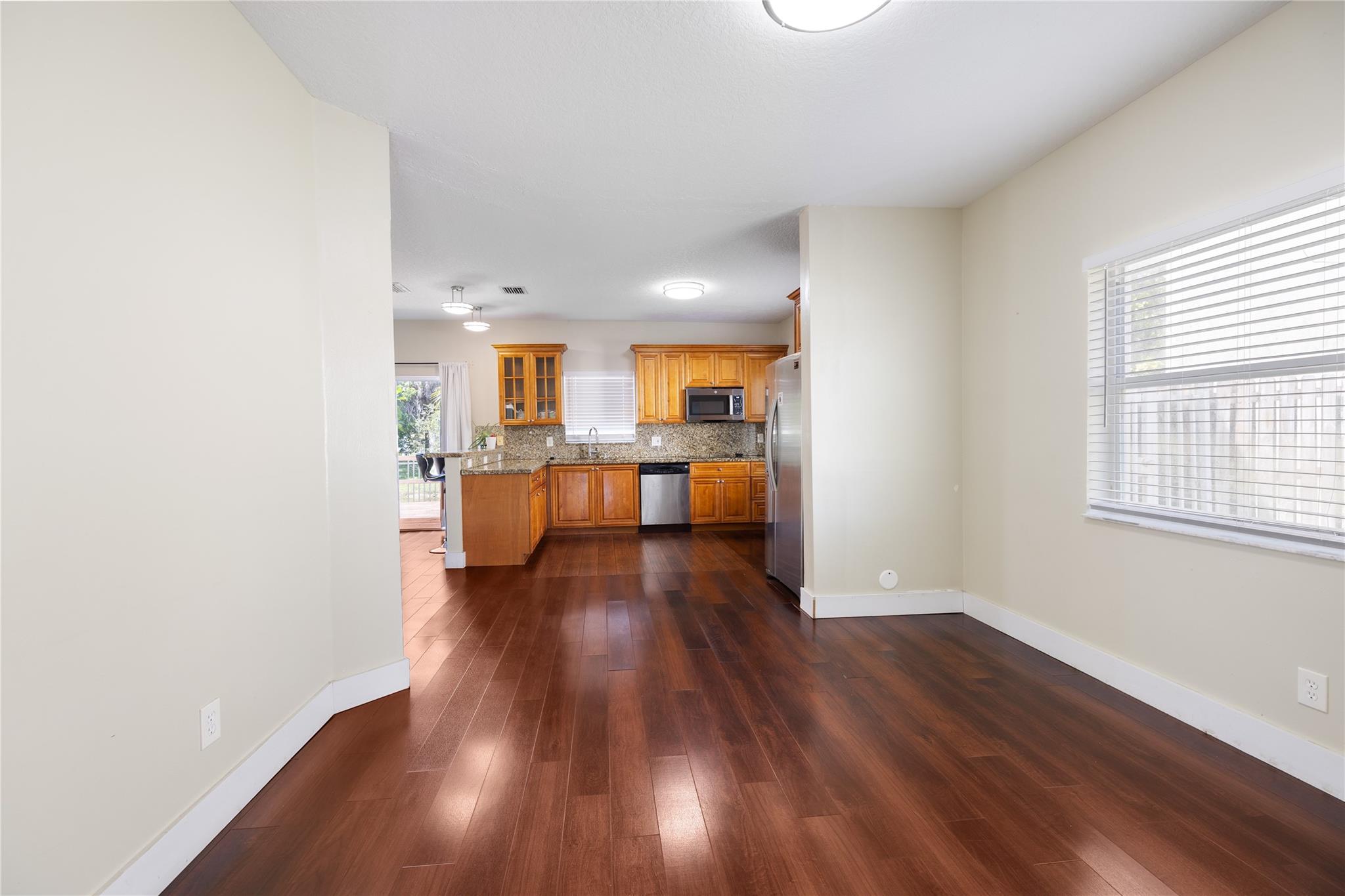 The Landings 140-22 B - Residential