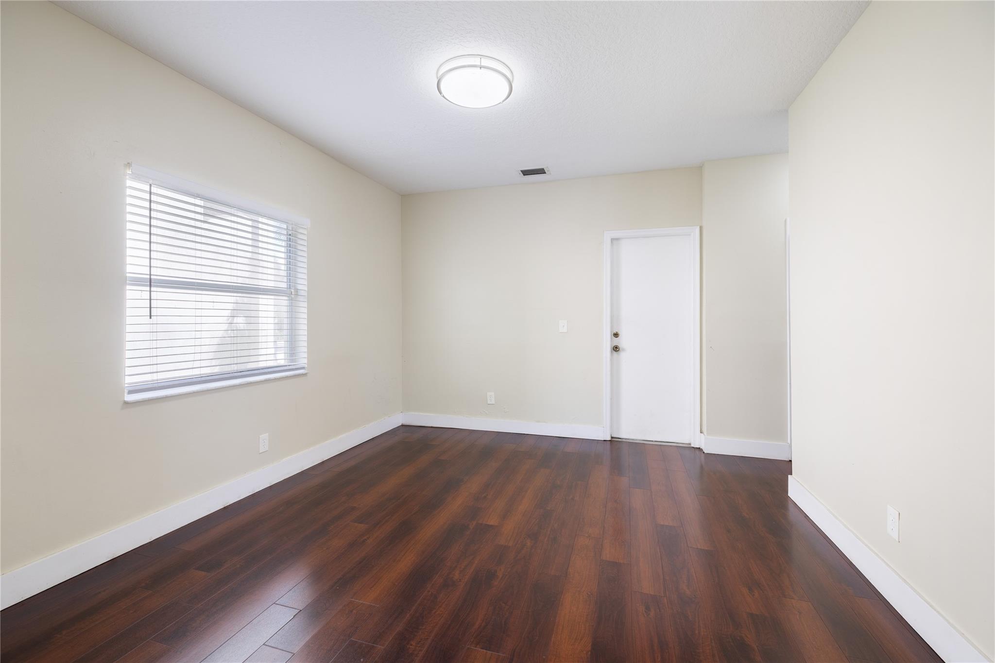 The Landings 140-22 B - Residential