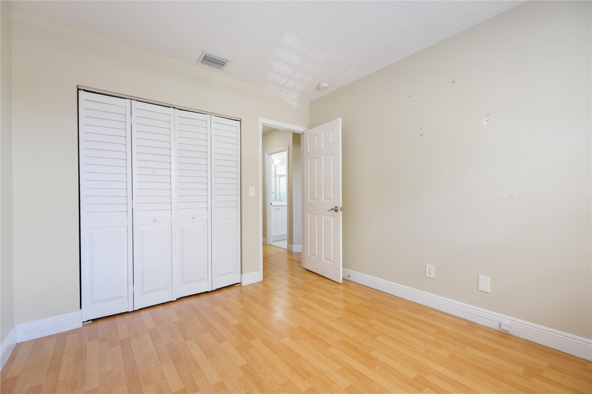 The Landings 140-22 B - Residential