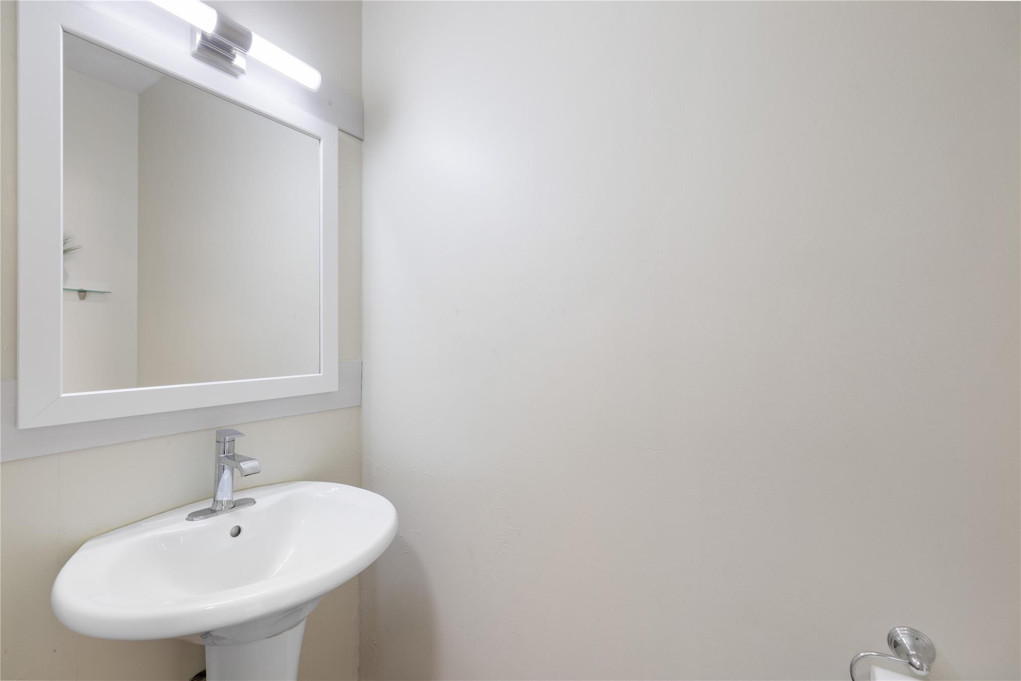 The Landings 140-22 B - Residential