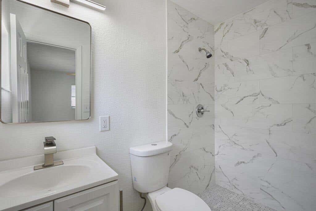 Photo of 911 SE Dolphin Drive, Stuart, FL 34996 (MLS # B26055827)