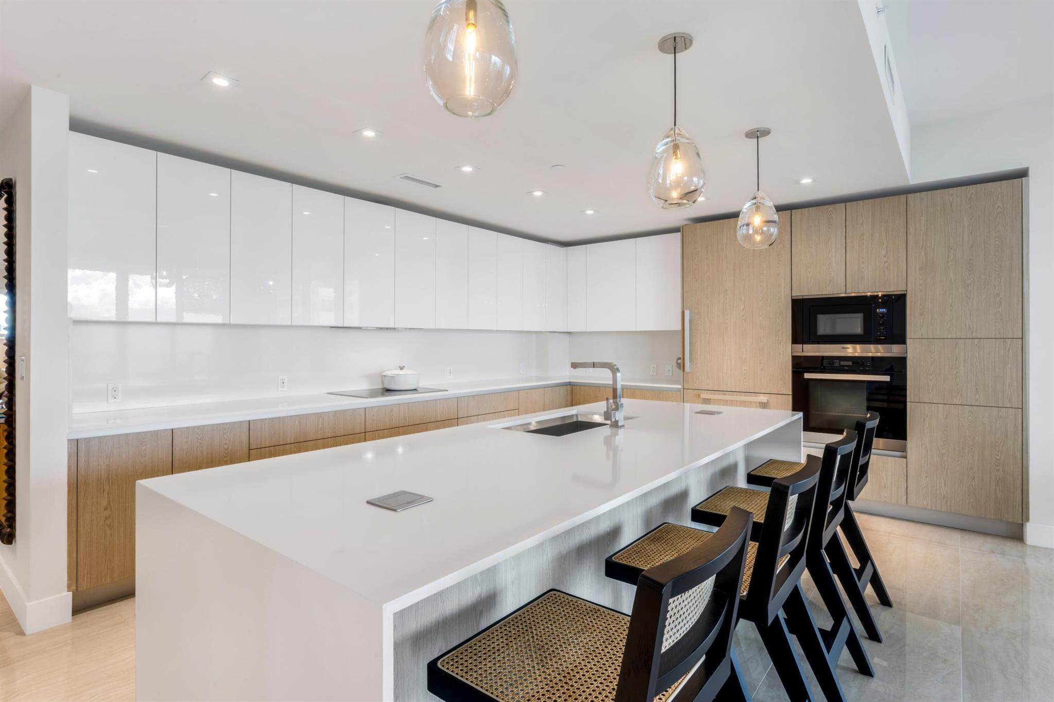 AMRIT OCEAN RESORT 2 COND - Residential
