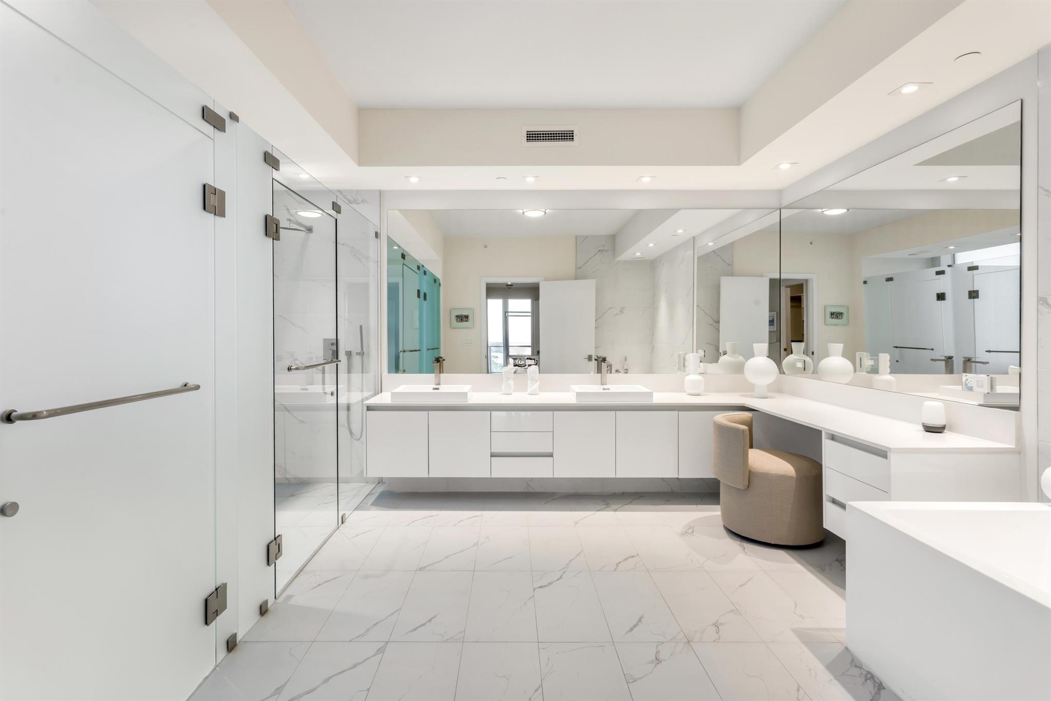 AMRIT OCEAN RESORT 2 COND - Residential