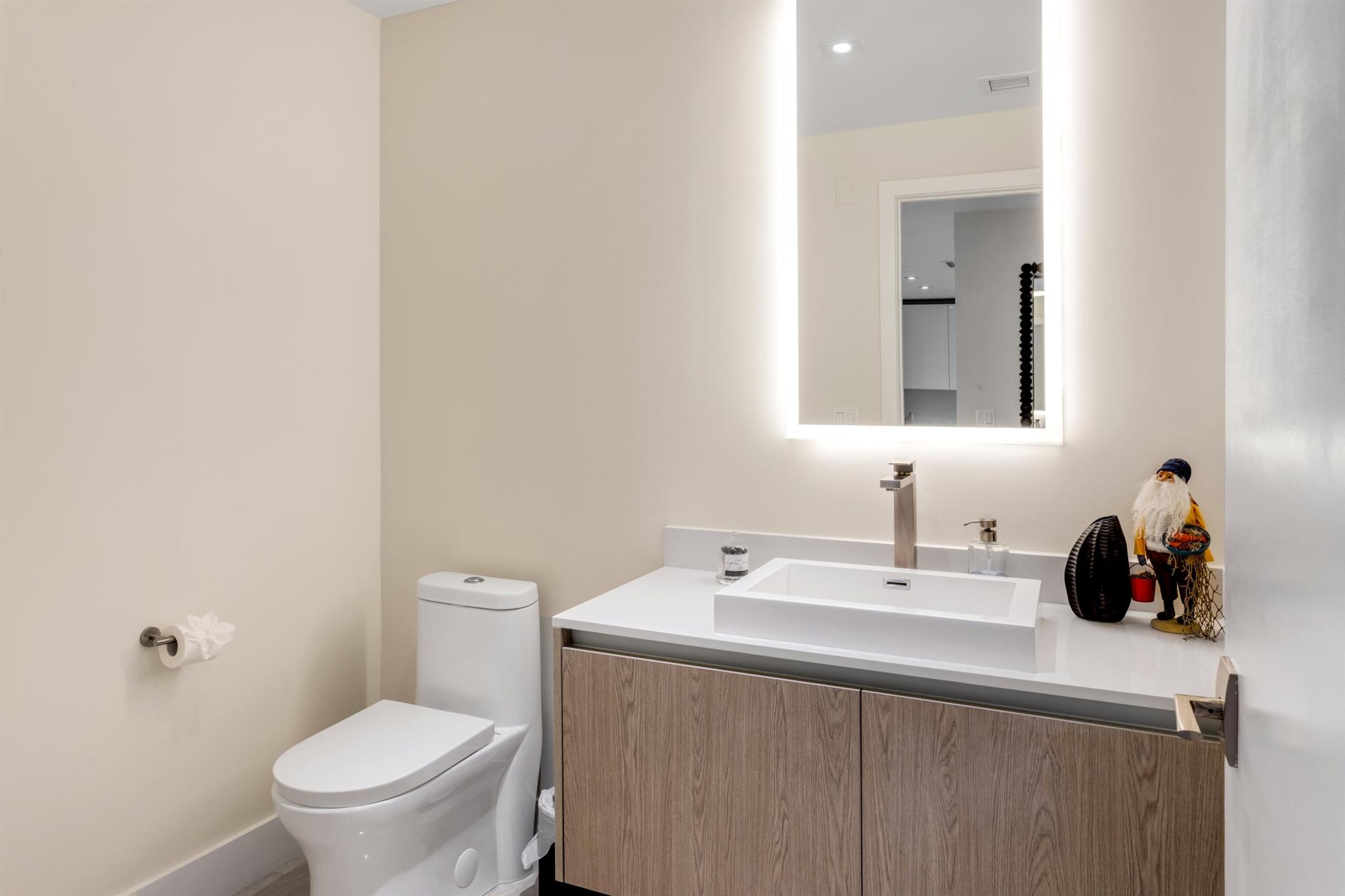 AMRIT OCEAN RESORT 2 COND - Residential