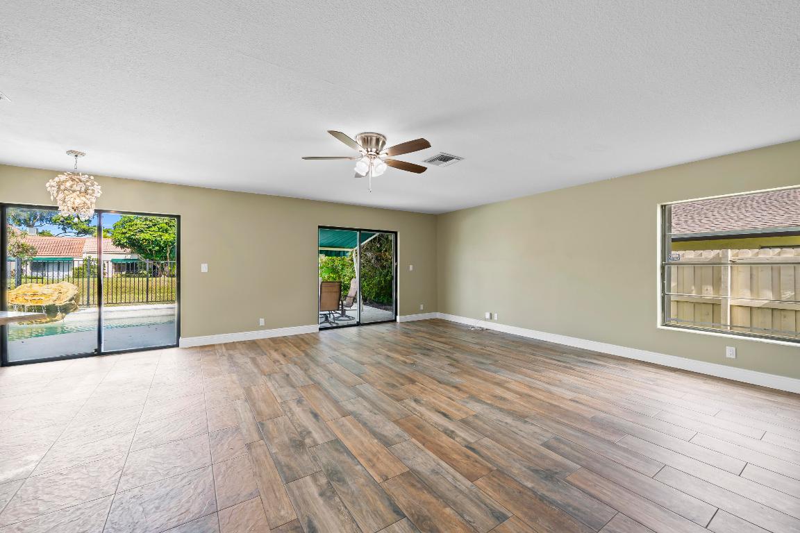 6361 Hollandaire Drive E