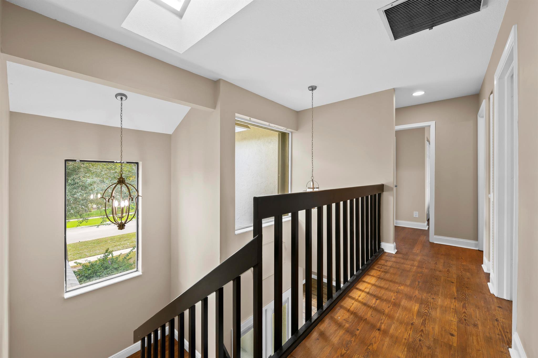 AMBERWOODS - Residential