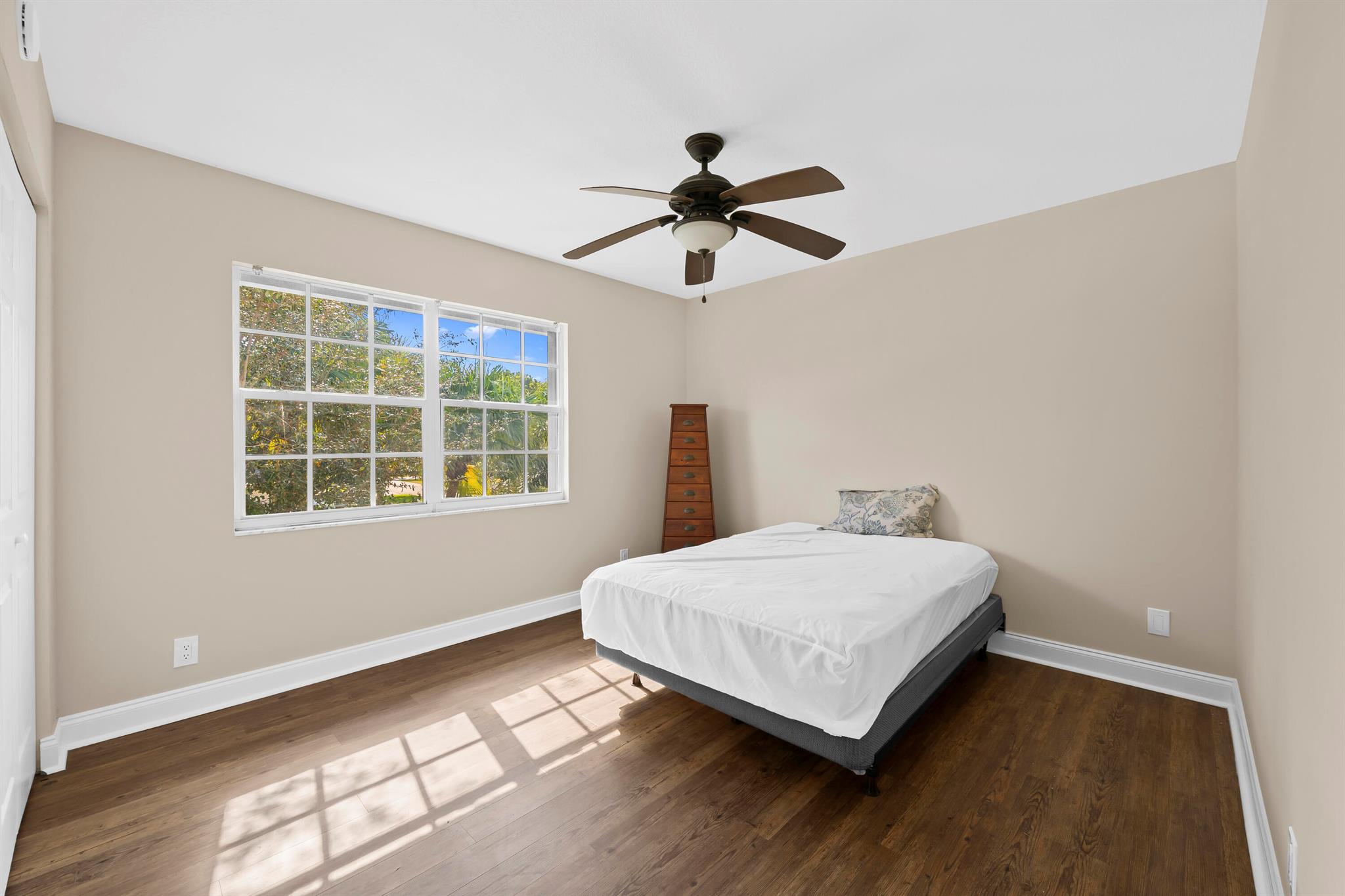 AMBERWOODS - Residential