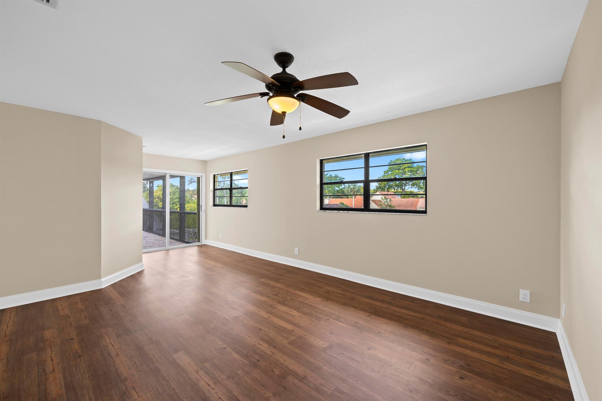 AMBERWOODS - Residential