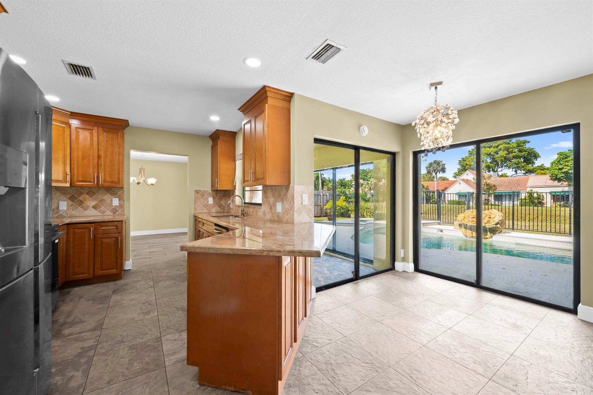 AMBERWOODS - Residential