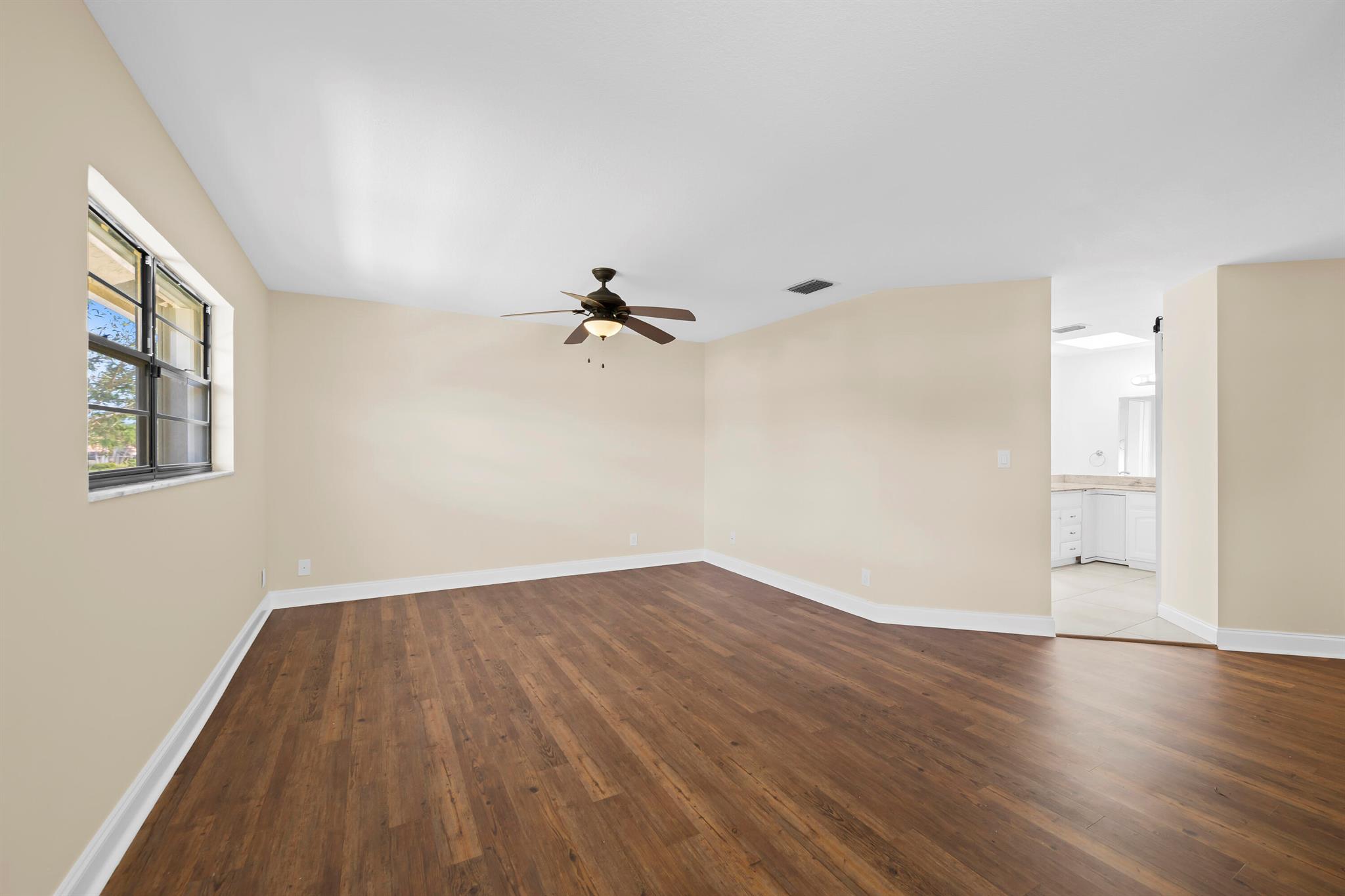 AMBERWOODS - Residential