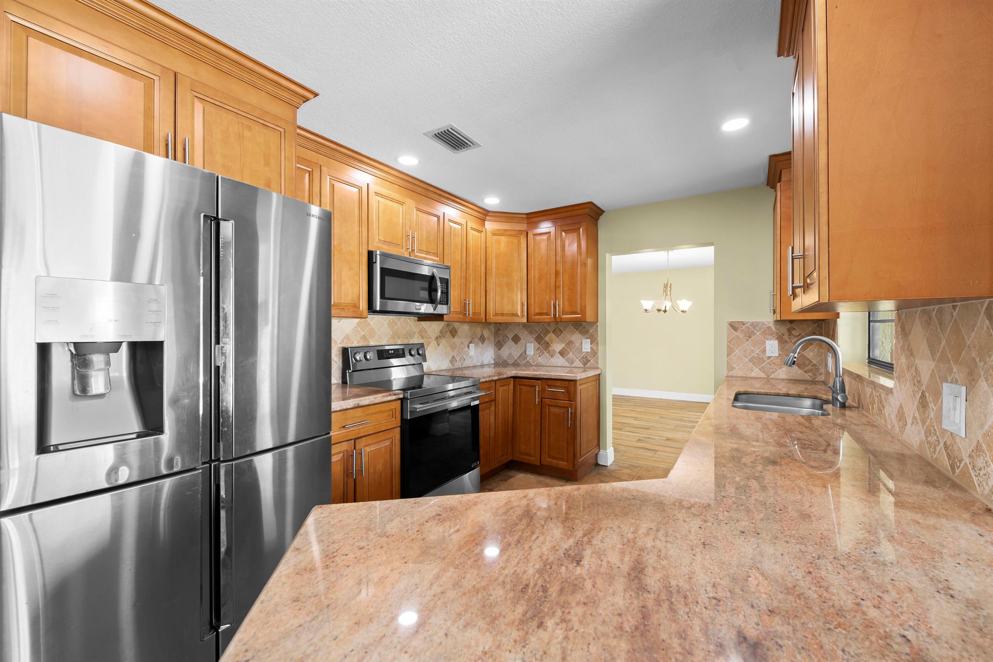 AMBERWOODS - Residential