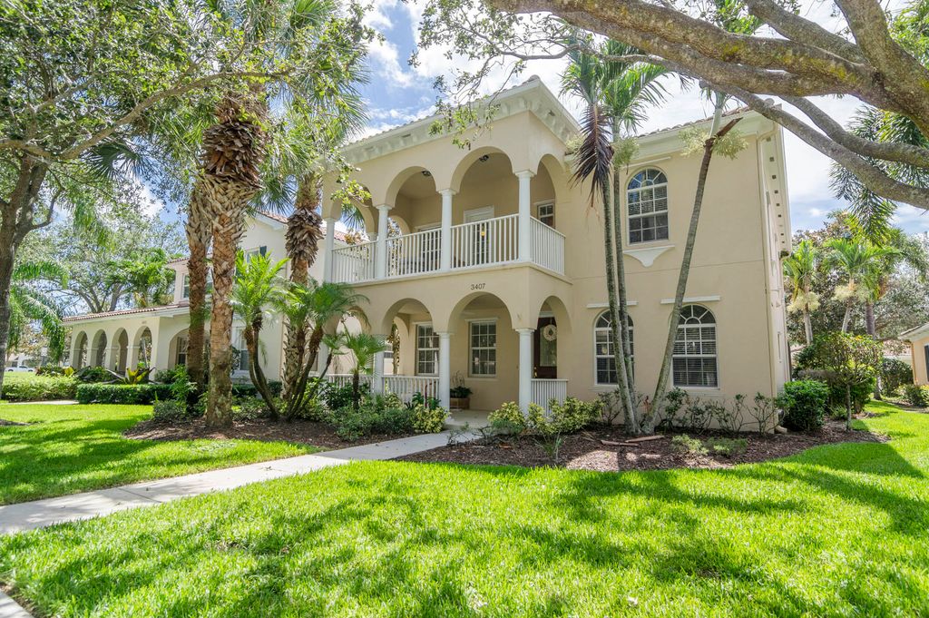 Photo of 3407 Greenway Drive, Jupiter, FL 33458 (MLS # R10809930)