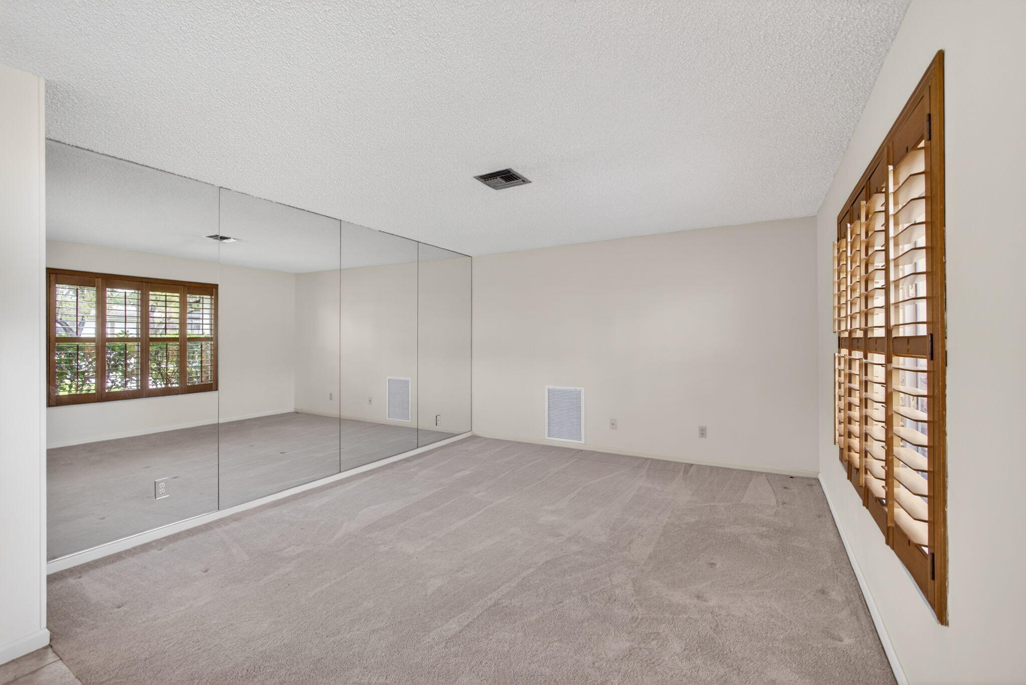 PALM BEACH GARDENS 6 - Residential