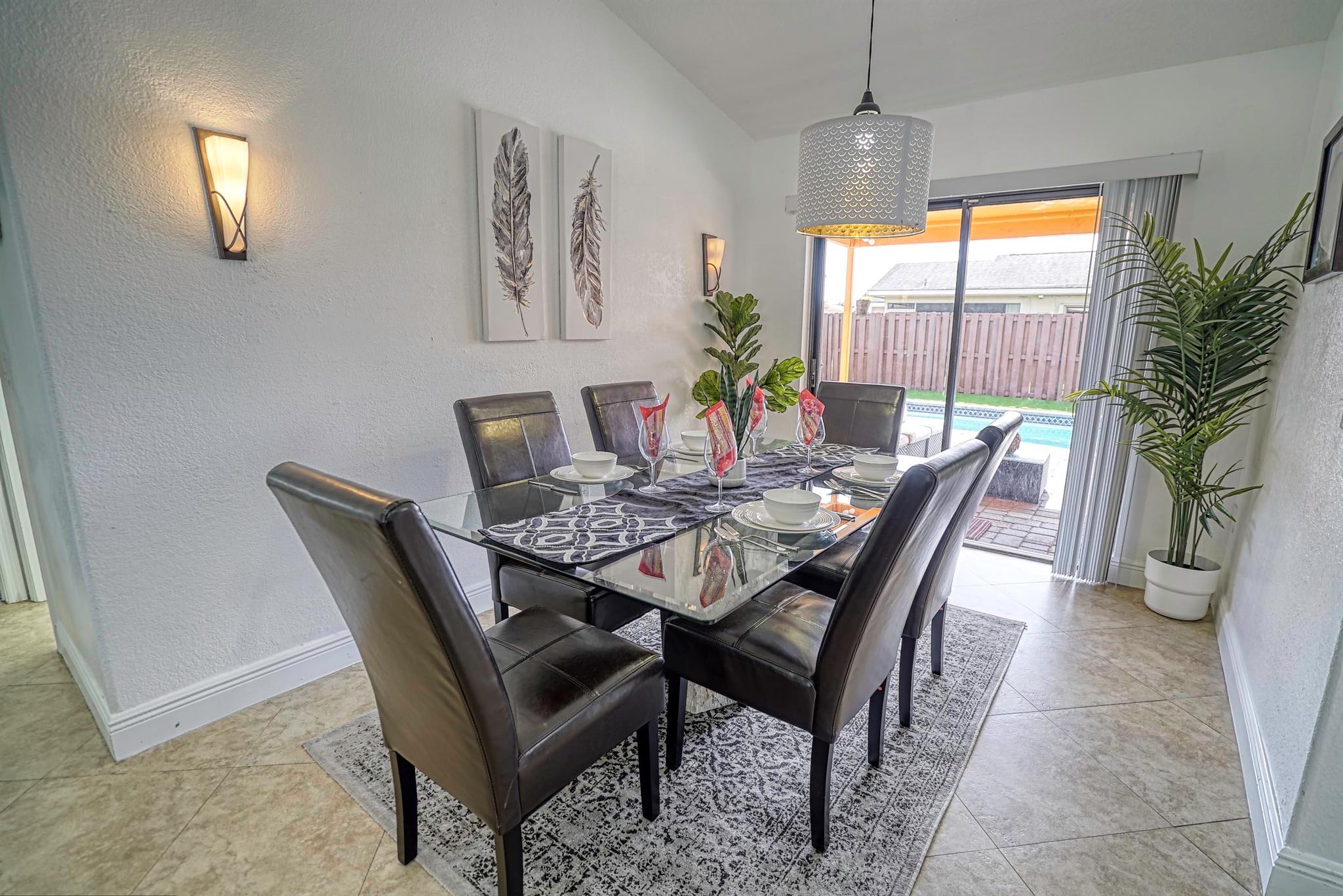 SUNRISE GOLF VILLAGE SEC - Residential Lease
