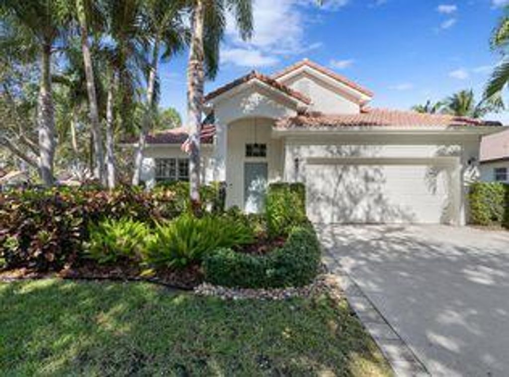 Photo of 981 Delray Lakes Drive, Delray Beach, FL 33444 (MLS # B26003655)