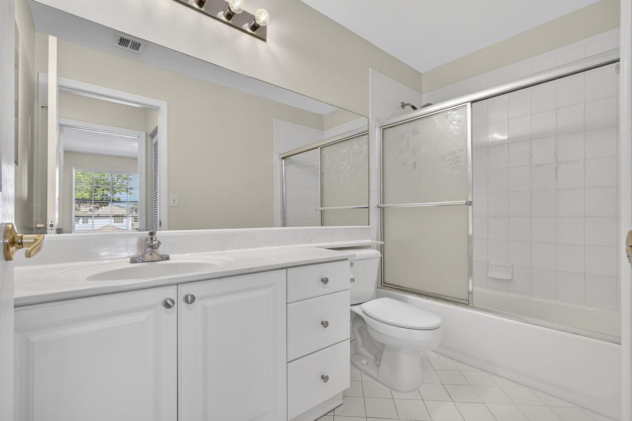 MADISON GREEN 1 PARS A, H AND K - Residential Lease