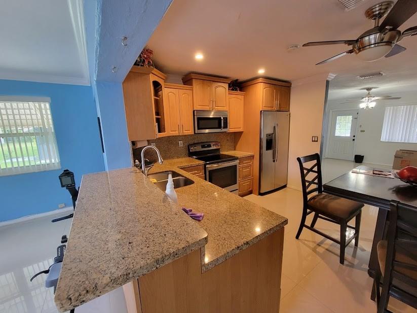 MAINLAND OF TAMARAC LAKES - Residential