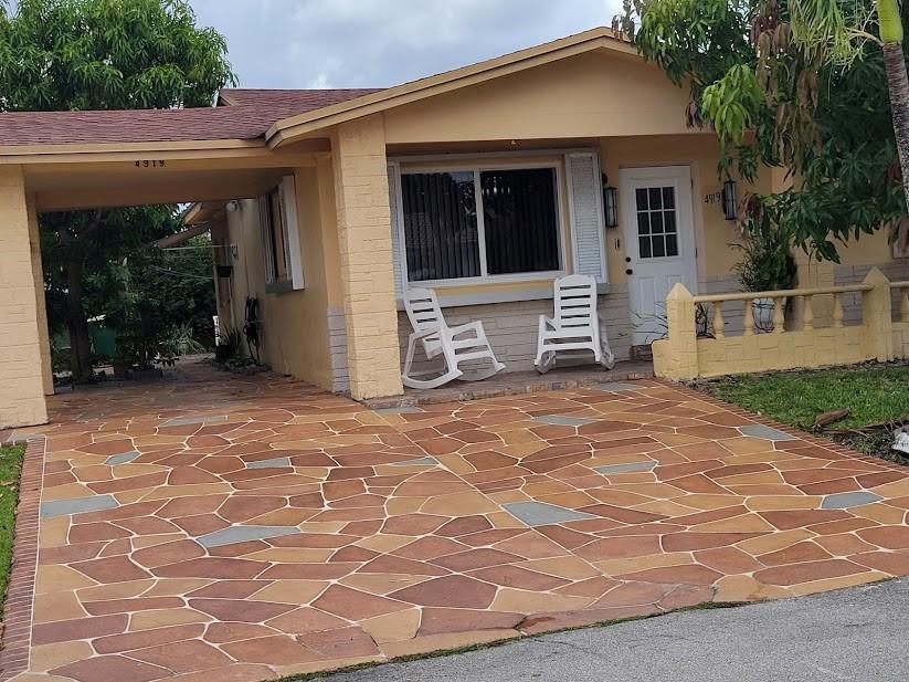 MAINLAND OF TAMARAC LAKES - Residential