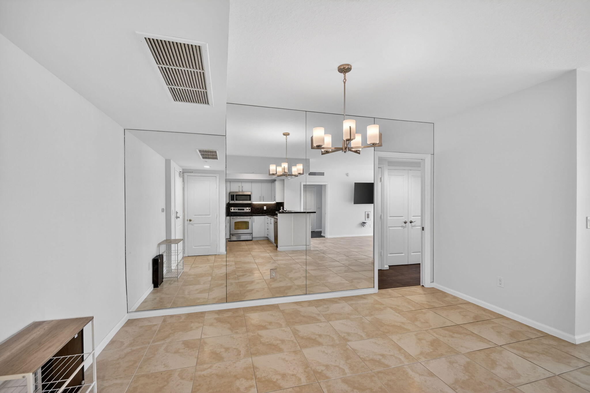 403 S Sapodilla Avenue 307