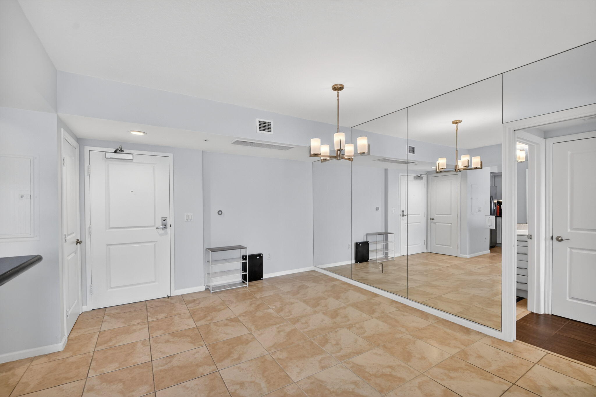 403 S Sapodilla Avenue 307