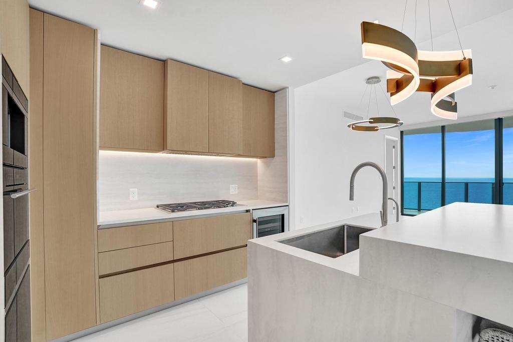 900 N Ocean Blvd. 1405