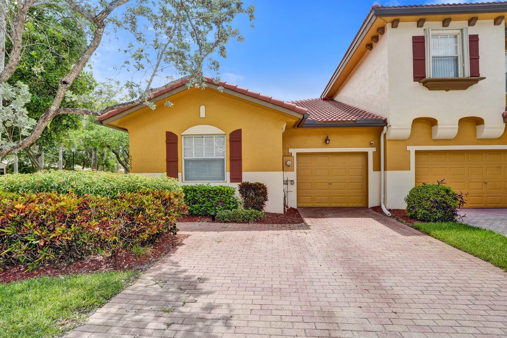 Photo of 5779 NW 120th Avenue, Coral Springs, FL 33076 (MLS # B26043402)