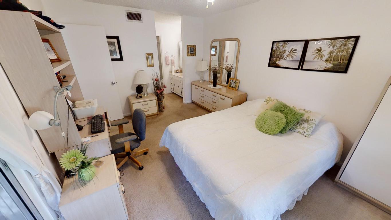 COVERED BRIDGE CONDO - Residential