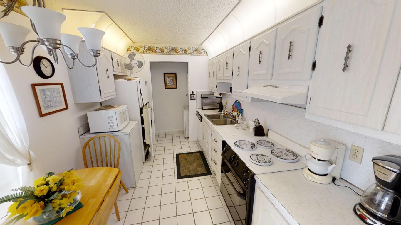 COVERED BRIDGE CONDO - Residential