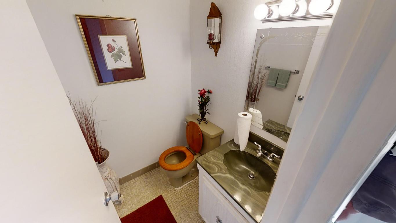 COVERED BRIDGE CONDO - Residential