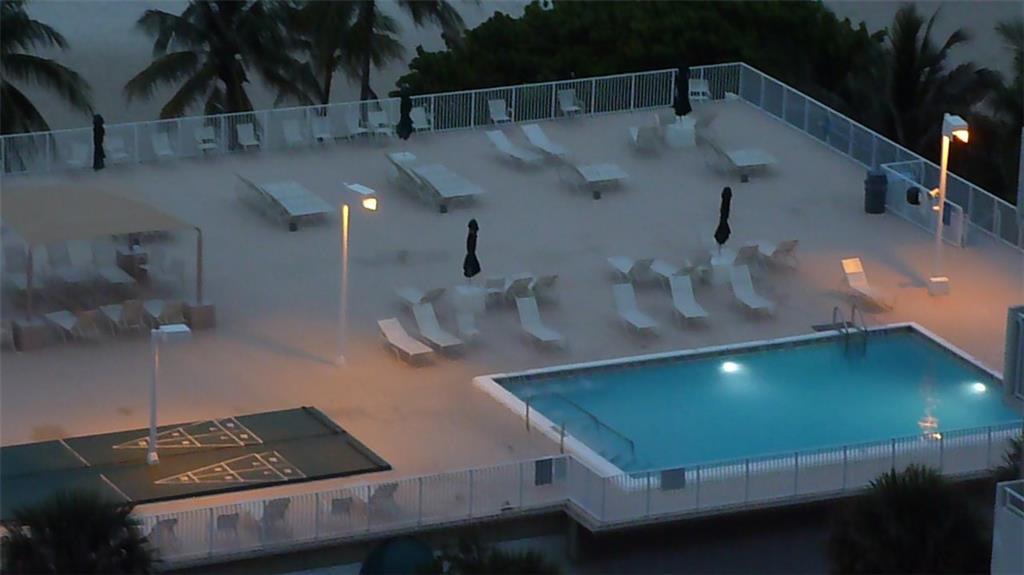 POMPANO BEACH CLUB - Residential