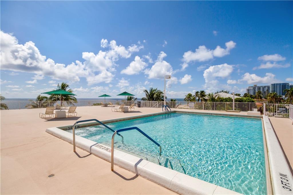 POMPANO BEACH CLUB - Residential