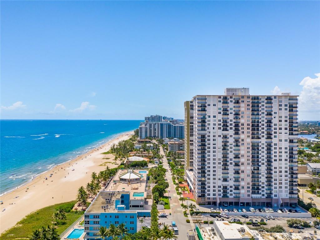 POMPANO BEACH CLUB - Residential