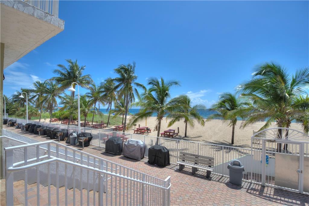 POMPANO BEACH CLUB - Residential