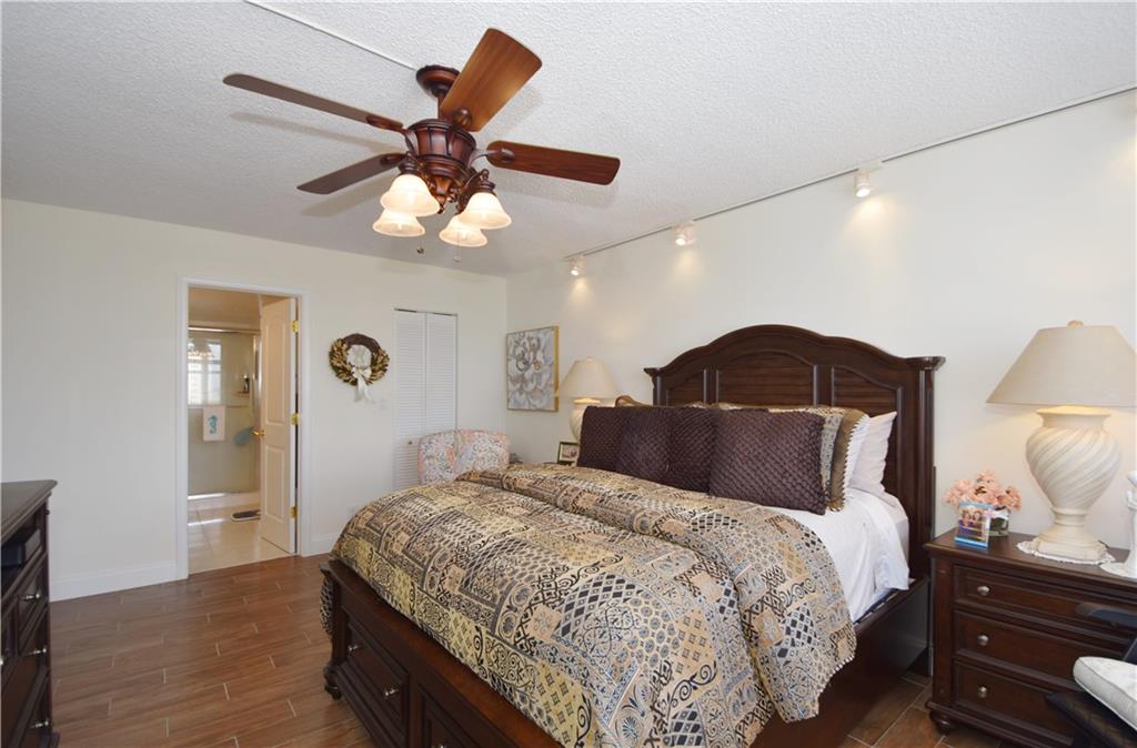 POMPANO BEACH CLUB - Residential