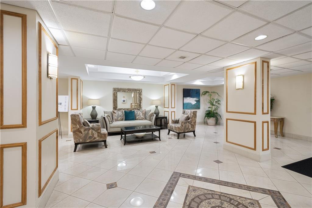 POMPANO BEACH CLUB - Residential