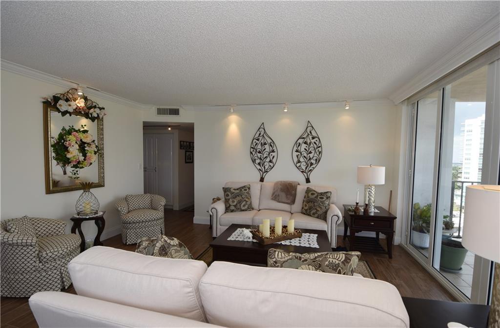 POMPANO BEACH CLUB - Residential