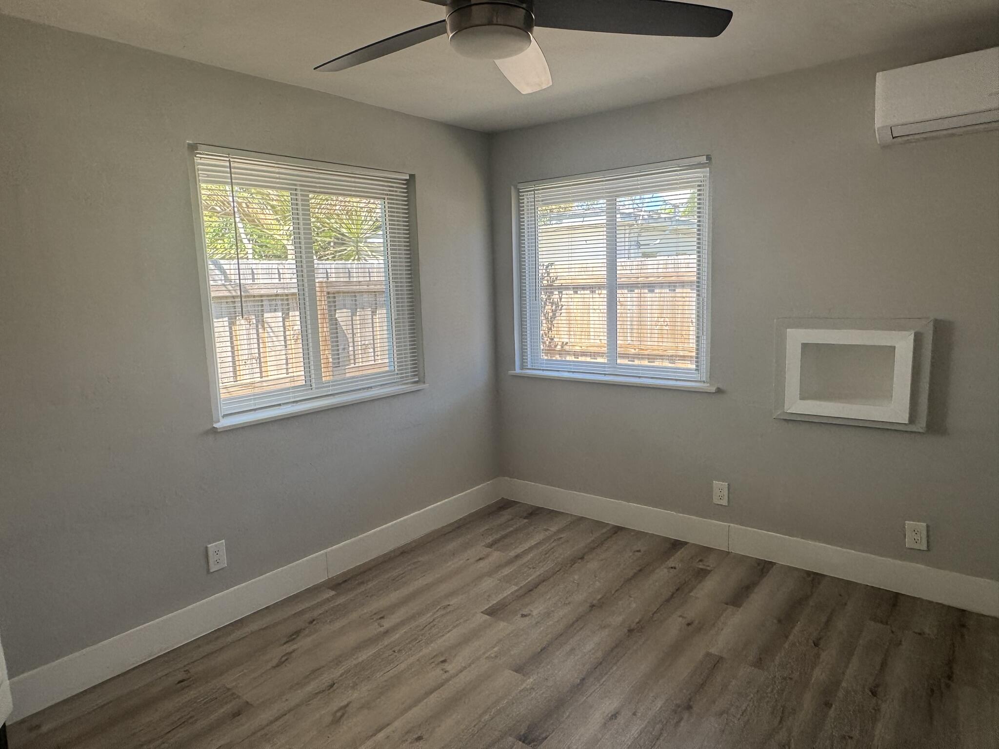 LAKE WORTH TOWN OF - Residential Lease