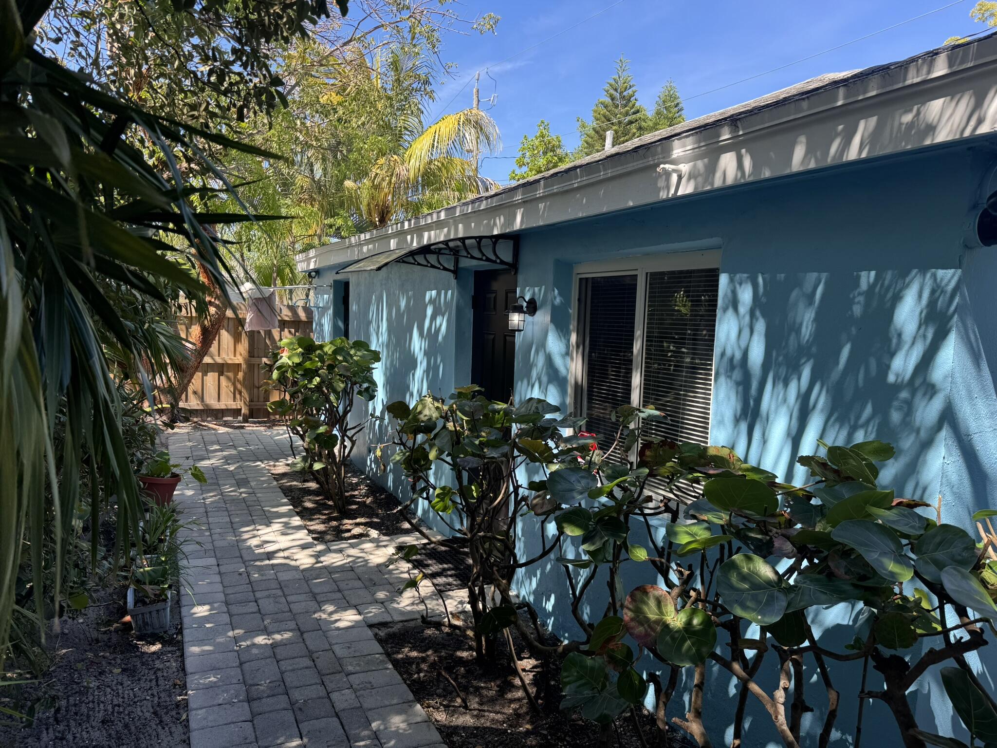 LAKE WORTH TOWN OF - Residential Lease