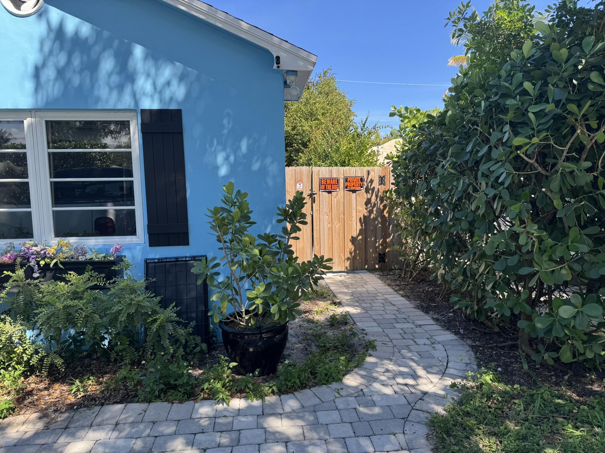 LAKE WORTH TOWN OF - Residential Lease